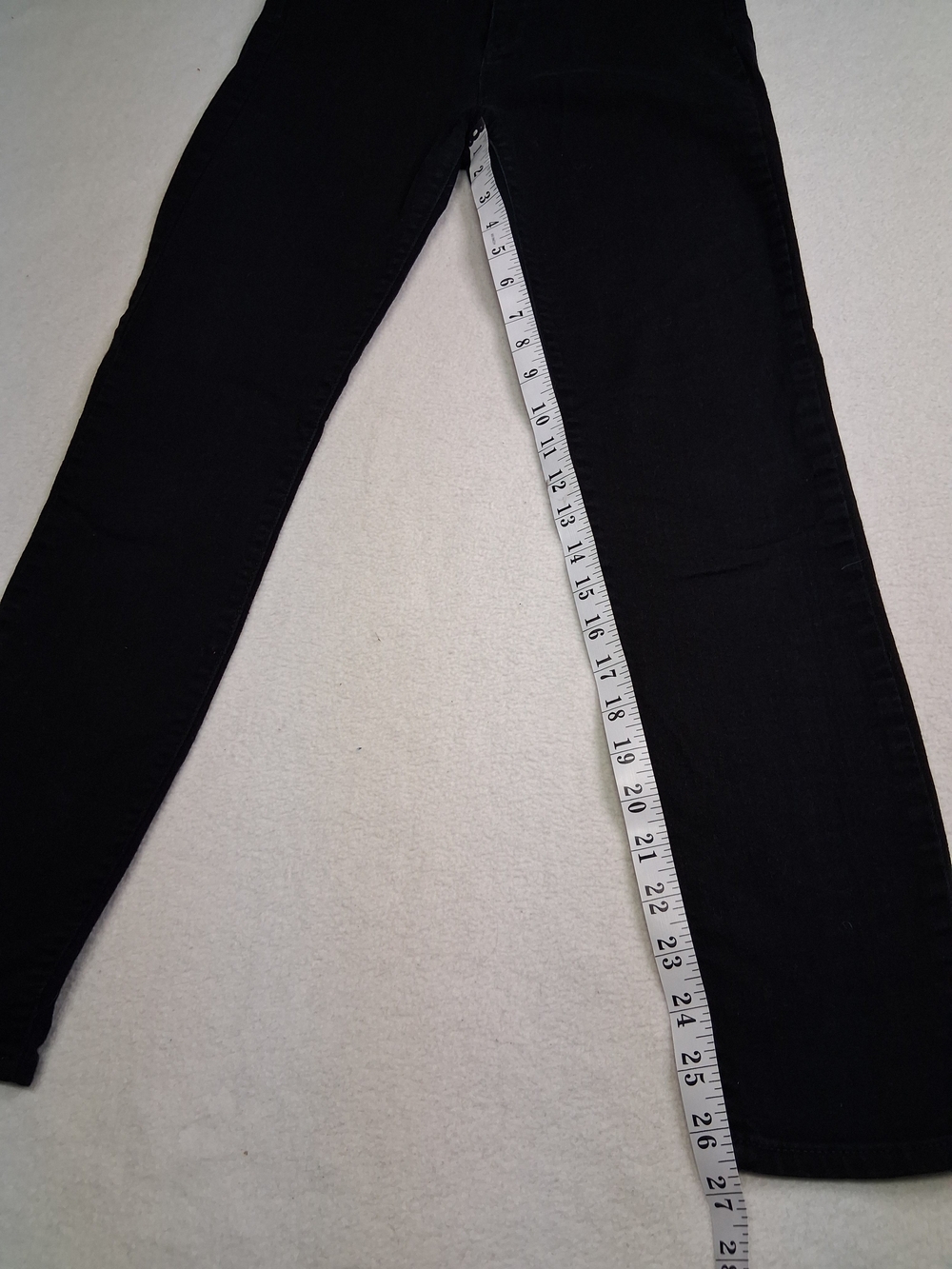 GAP Women's Skinny Jeans in Black - Picture 3 of 7